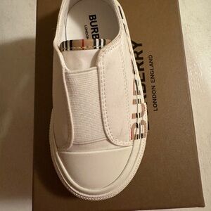 Burberry size 23 sneakers